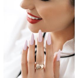 Minimalisme og eleganse - pastell manikyr