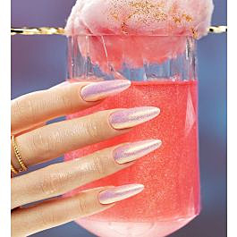 Neglemanikyr med gullpartikler og en blendende havfrueeffekt